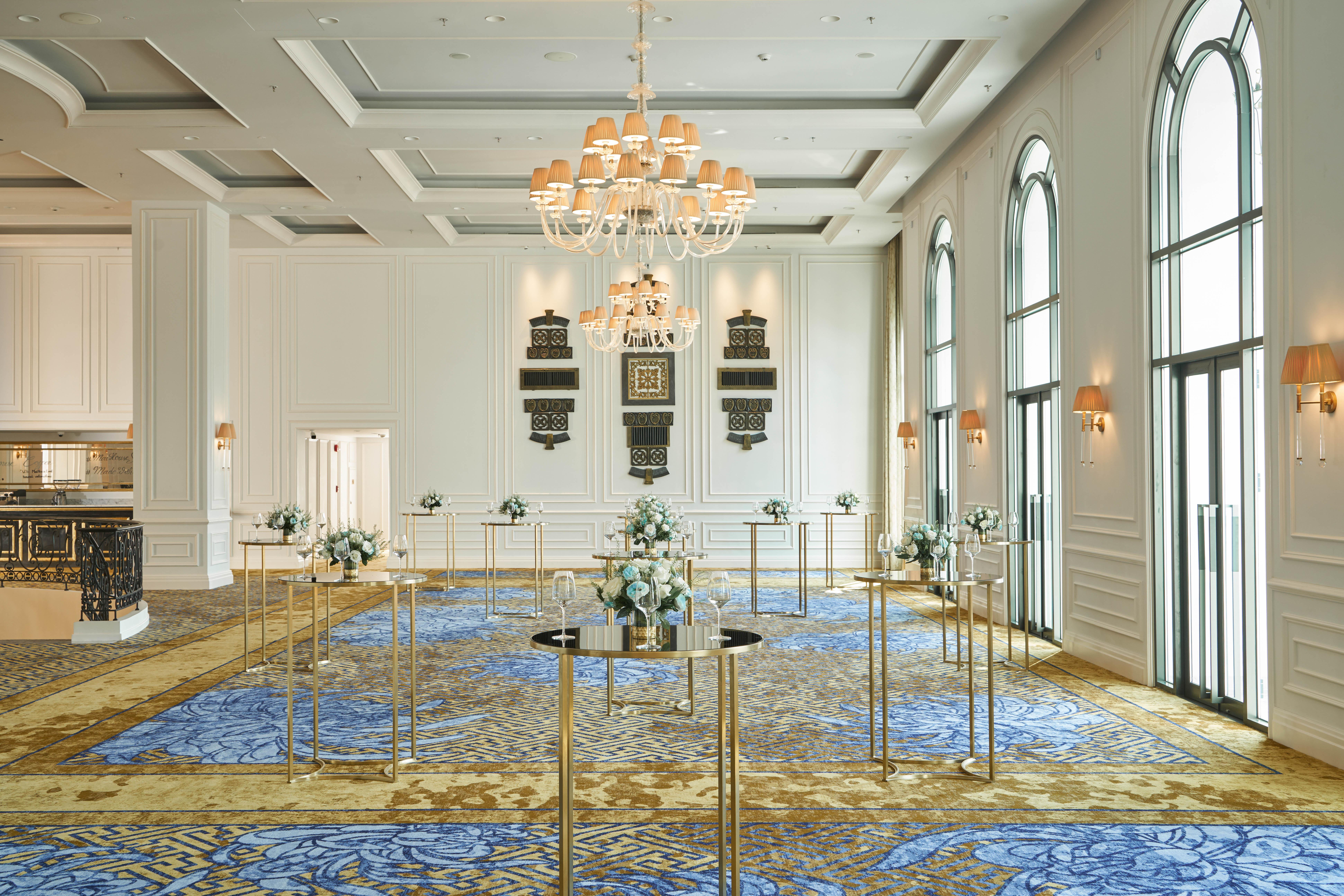 Mai House Saigon Hotel Ho Chi Minh-staden Exteriör bild The interior of the ballroom