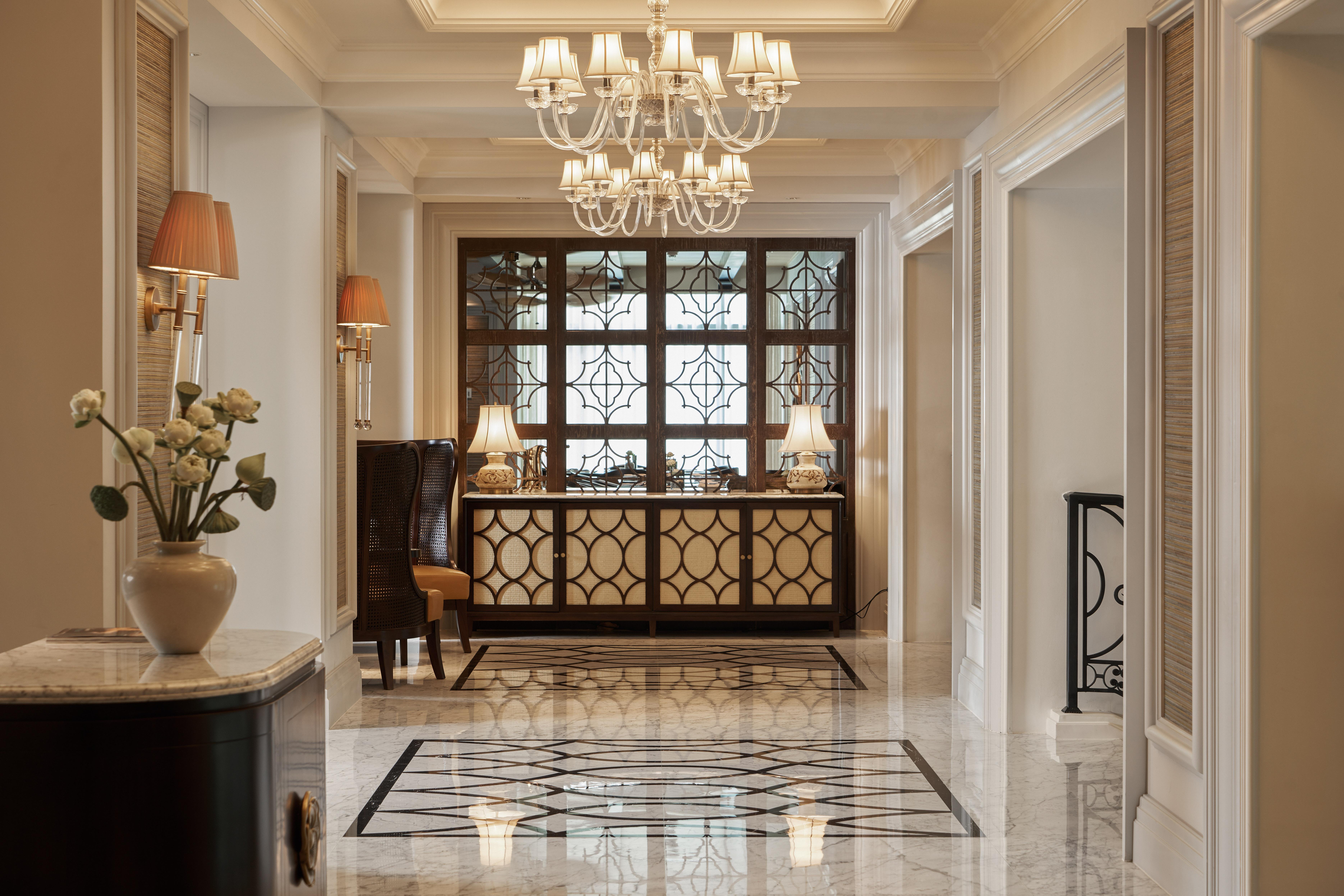 Mai House Saigon Hotel Ho Chi Minh-staden Exteriör bild The lobby of the Four Seasons Hotel