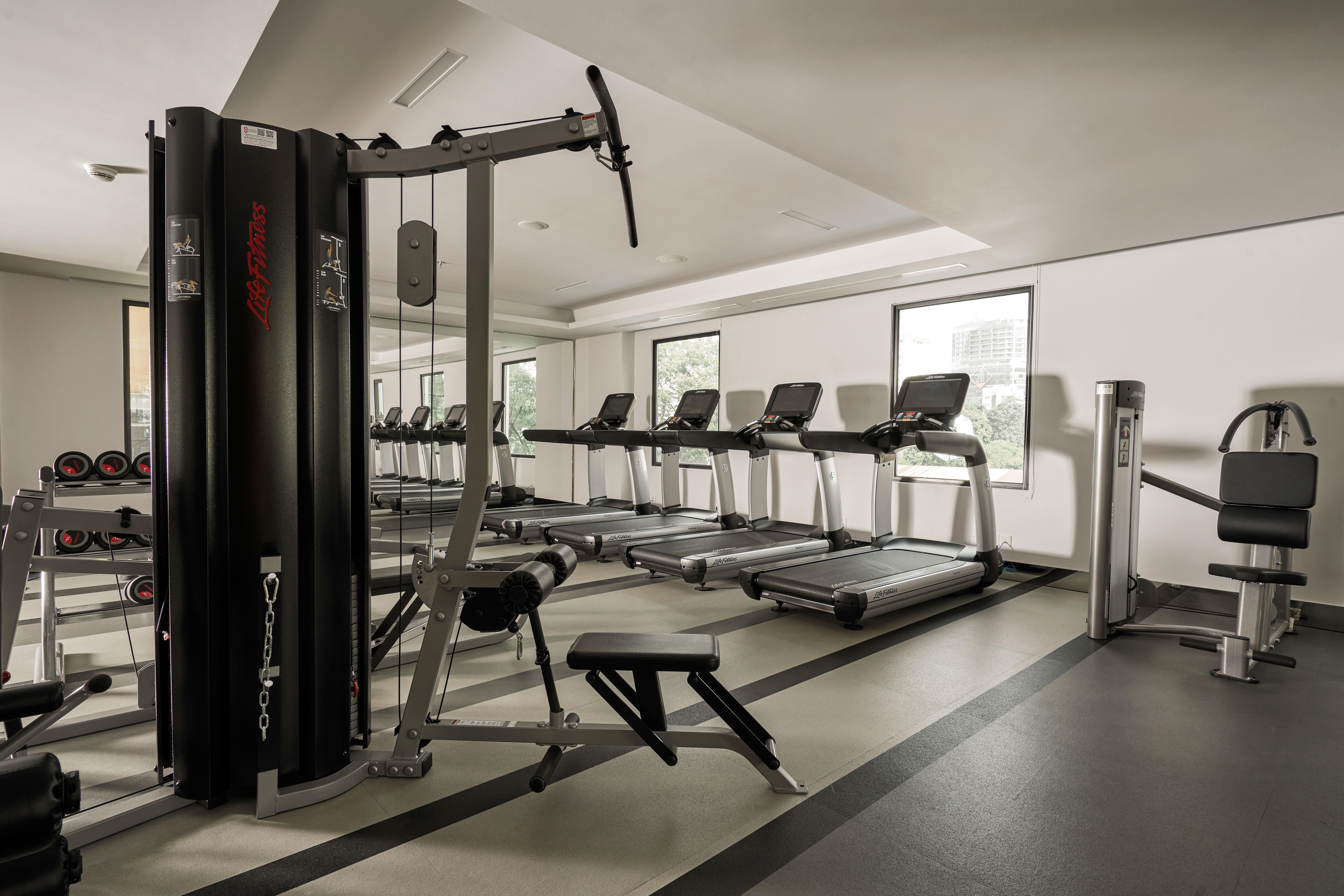 Mai House Saigon Hotel Ho Chi Minh-staden Exteriör bild The gym at the hotel