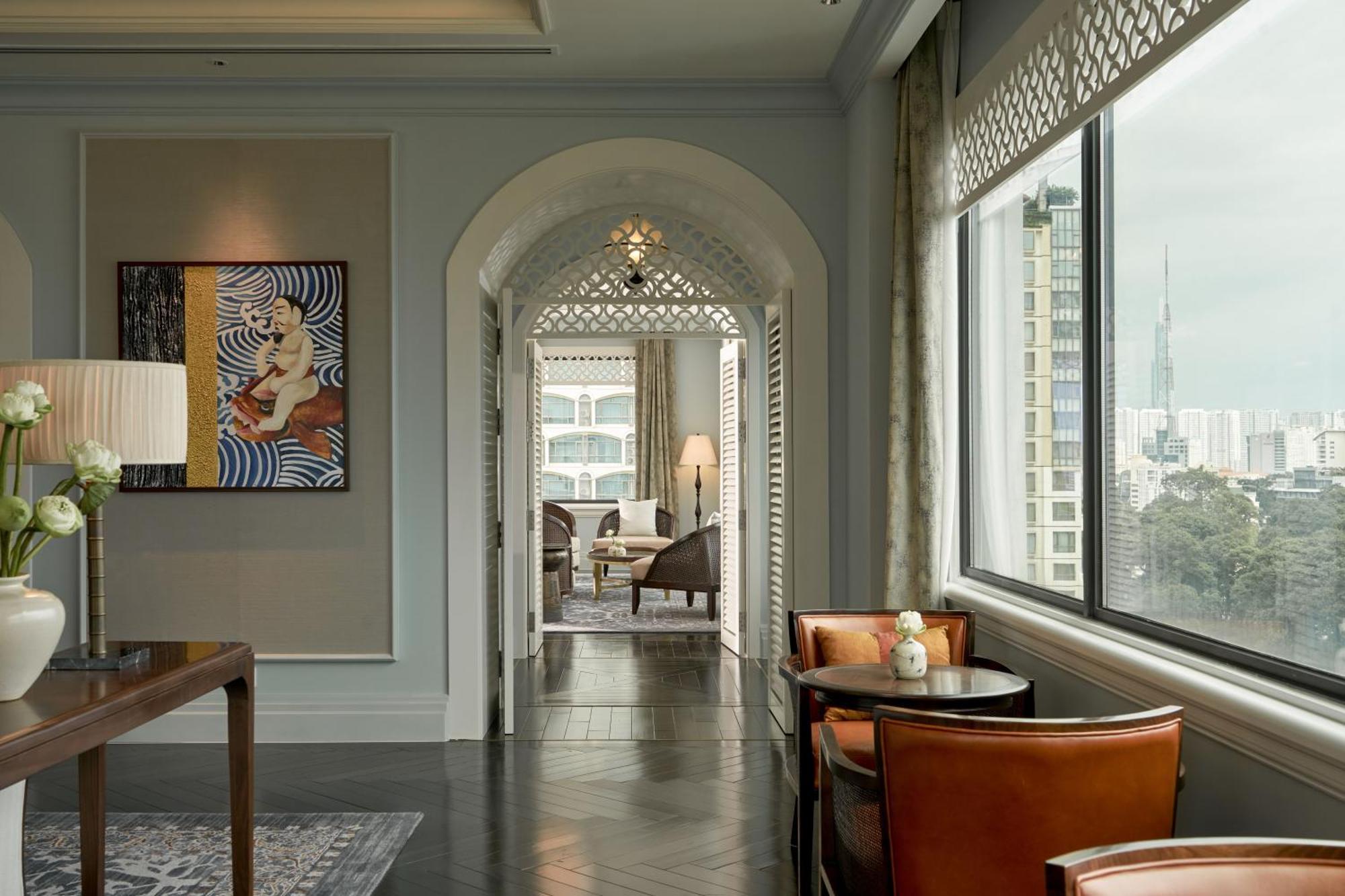 Mai House Saigon Hotel Ho Chi Minh-staden Exteriör bild The Club at The Peninsula Bangkok